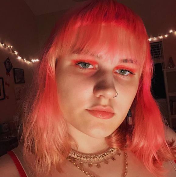 Meet your Posher, Alison - Picture 1 of 1